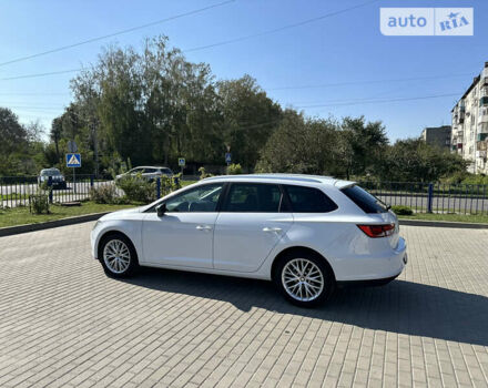 Сеат Леон 2014 в Староконстантинов на Automoto.ua Белый Сеат Леон, объемом двигателя 1.6 л и пробегом 280 тыс. км за 10500 $, фото 4 на Automoto.ua
