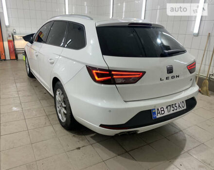 Белый Сеат Леон, объемом двигателя 1.97 л и пробегом 290 тыс. км за 12700 $, фото 4 на Automoto.ua