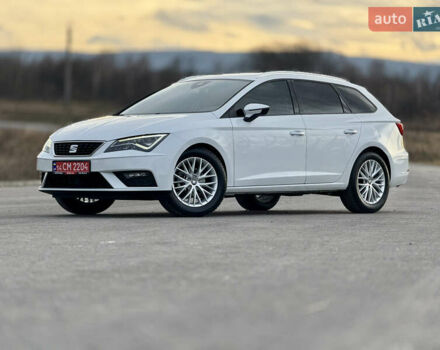 Білий Сеат Leon, об'ємом двигуна 1.5 л та пробігом 150 тис. км за 15000 $, фото 12 на Automoto.ua