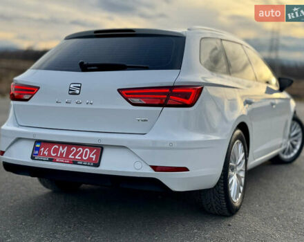 Білий Сеат Leon, об'ємом двигуна 1.5 л та пробігом 150 тис. км за 15000 $, фото 43 на Automoto.ua