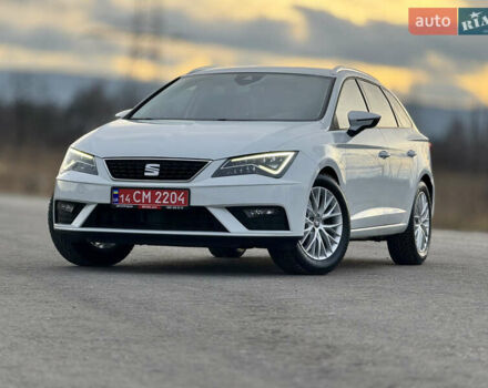 Білий Сеат Leon, об'ємом двигуна 1.5 л та пробігом 150 тис. км за 15000 $, фото 9 на Automoto.ua