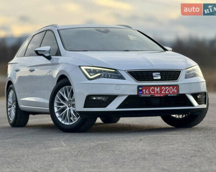 Білий Сеат Leon, об'ємом двигуна 1.5 л та пробігом 150 тис. км за 15000 $, фото 1 на Automoto.ua