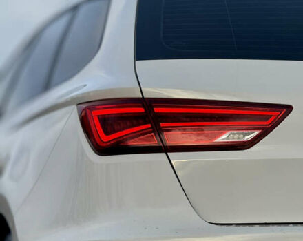 Білий Сеат Leon, об'ємом двигуна 1.5 л та пробігом 150 тис. км за 15000 $, фото 27 на Automoto.ua