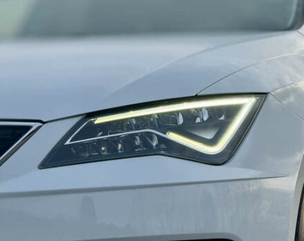 Білий Сеат Leon, об'ємом двигуна 1.5 л та пробігом 150 тис. км за 15000 $, фото 22 на Automoto.ua