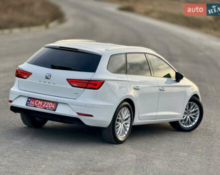 Білий Сеат Leon, об'ємом двигуна 1.5 л та пробігом 150 тис. км за 15000 $, фото 41 на Automoto.ua