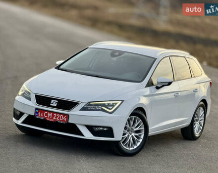 Білий Сеат Leon, об'ємом двигуна 1.5 л та пробігом 150 тис. км за 15000 $, фото 13 на Automoto.ua