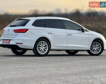 Білий Сеат Leon, об'ємом двигуна 1.5 л та пробігом 150 тис. км за 15000 $, фото 40 на Automoto.ua