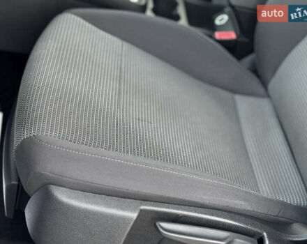 Білий Сеат Leon, об'ємом двигуна 1.5 л та пробігом 150 тис. км за 15000 $, фото 56 на Automoto.ua