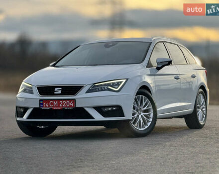 Білий Сеат Leon, об'ємом двигуна 1.5 л та пробігом 150 тис. км за 15000 $, фото 18 на Automoto.ua