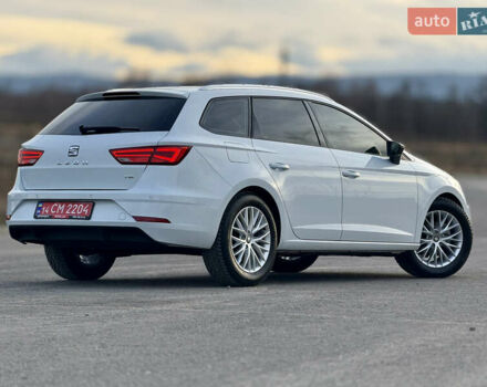 Білий Сеат Leon, об'ємом двигуна 1.5 л та пробігом 150 тис. км за 15000 $, фото 39 на Automoto.ua