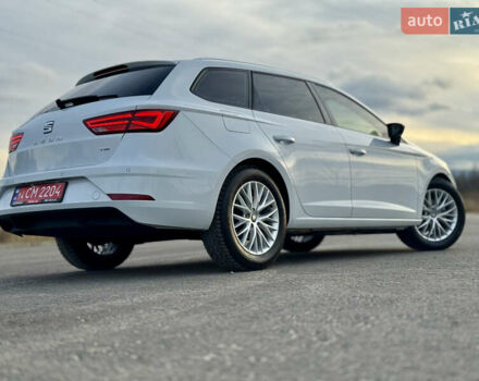 Білий Сеат Leon, об'ємом двигуна 1.5 л та пробігом 150 тис. км за 15000 $, фото 44 на Automoto.ua