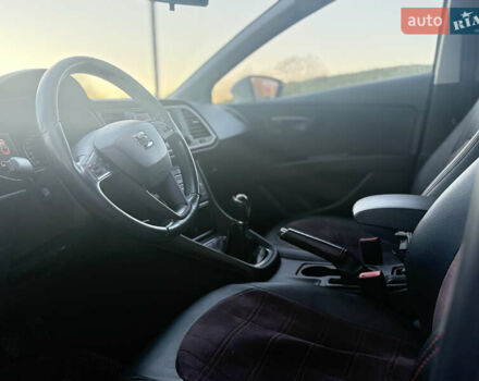 Білий Сеат Leon, об'ємом двигуна 1.6 л та пробігом 225 тис. км за 12200 $, фото 16 на Automoto.ua