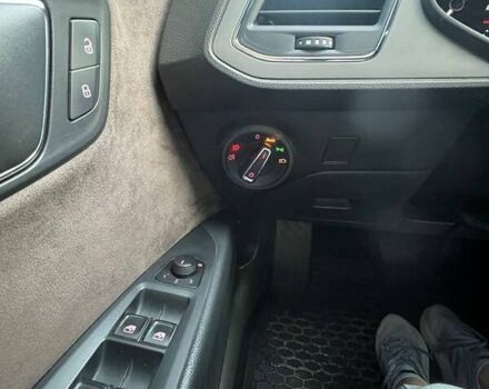 Білий Сеат Leon, об'ємом двигуна 1.97 л та пробігом 204 тис. км за 16700 $, фото 18 на Automoto.ua