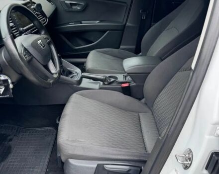 Білий Сеат Leon, об'ємом двигуна 1.6 л та пробігом 235 тис. км за 8500 $, фото 5 на Automoto.ua