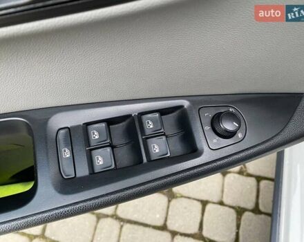 Білий Сеат Leon, об'ємом двигуна 1.97 л та пробігом 168 тис. км за 13500 $, фото 12 на Automoto.ua