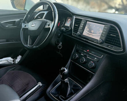 Білий Сеат Leon, об'ємом двигуна 1.6 л та пробігом 225 тис. км за 12200 $, фото 15 на Automoto.ua