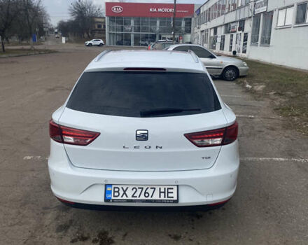 Білий Сеат Leon, об'ємом двигуна 2 л та пробігом 194 тис. км за 16000 $, фото 5 на Automoto.ua