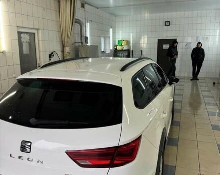 Білий Сеат Leon, об'ємом двигуна 1.97 л та пробігом 211 тис. км за 16500 $, фото 5 на Automoto.ua