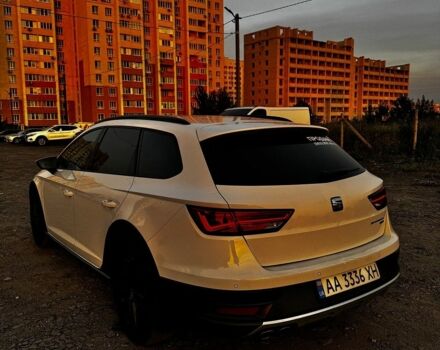 Білий Сеат Leon, об'ємом двигуна 1.97 л та пробігом 274 тис. км за 13000 $, фото 5 на Automoto.ua