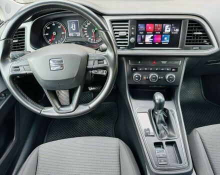 Белый Сеат Леон, объемом двигателя 1.6 л и пробегом 132 тыс. км за 12500 $, фото 5 на Automoto.ua