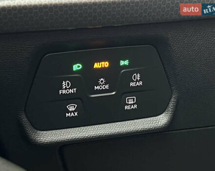 Білий Сеат Leon, об'ємом двигуна 2 л та пробігом 196 тис. км за 19222 $, фото 62 на Automoto.ua