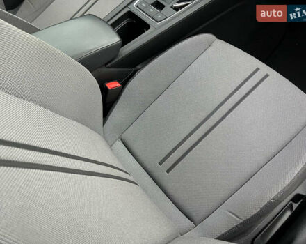 Білий Сеат Leon, об'ємом двигуна 2 л та пробігом 196 тис. км за 19222 $, фото 51 на Automoto.ua