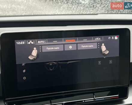 Білий Сеат Leon, об'ємом двигуна 2 л та пробігом 196 тис. км за 19222 $, фото 67 на Automoto.ua