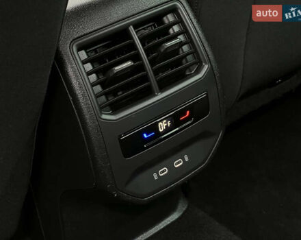 Білий Сеат Leon, об'ємом двигуна 2 л та пробігом 196 тис. км за 19222 $, фото 35 на Automoto.ua