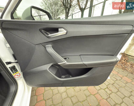 Белый Сеат Леон, объемом двигателя 1.97 л и пробегом 134 тыс. км за 23700 $, фото 98 на Automoto.ua