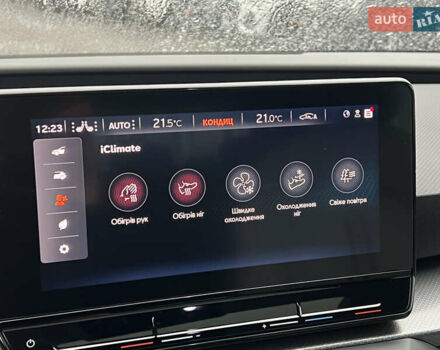 Білий Сеат Leon, об'ємом двигуна 2 л та пробігом 196 тис. км за 19222 $, фото 68 на Automoto.ua