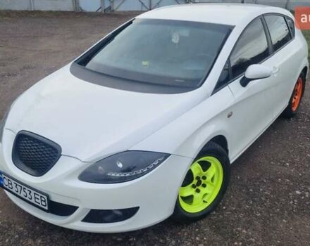 Белый Сеат Леон, объемом двигателя 2 л и пробегом 260 тыс. км за 5500 $, фото 1 на Automoto.ua