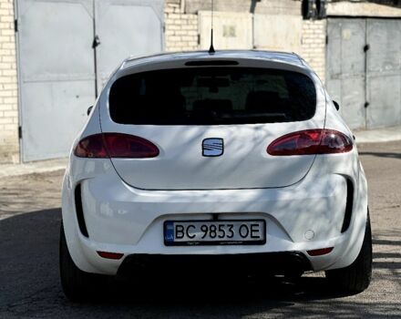Белый Сеат Леон, объемом двигателя 1.9 л и пробегом 304 тыс. км за 5900 $, фото 1 на Automoto.ua
