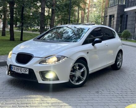 Білий Сеат Leon, об'ємом двигуна 2 л та пробігом 185 тис. км за 5800 $, фото 1 на Automoto.ua