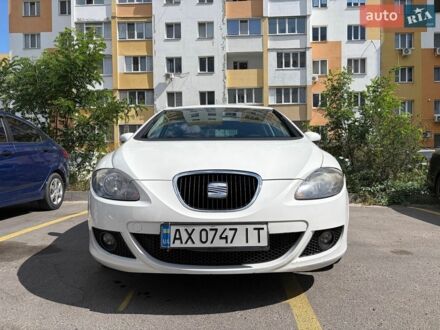 Білий Сеат Leon, об'ємом двигуна 1.6 л та пробігом 215 тис. км за 6000 $, фото 1 на Automoto.ua