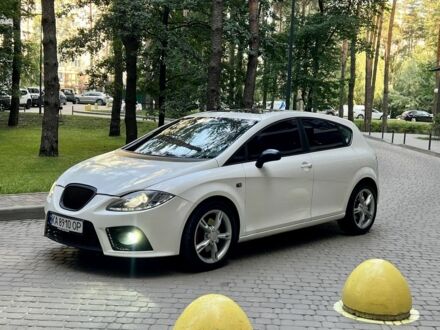 Білий Сеат Leon, об'ємом двигуна 2 л та пробігом 186 тис. км за 5586 $, фото 1 на Automoto.ua