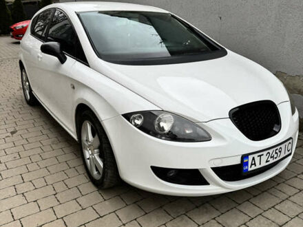 Белый Сеат Леон, объемом двигателя 1.6 л и пробегом 232 тыс. км за 5700 $, фото 1 на Automoto.ua