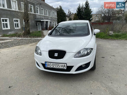 Сеат Леон 2010 в Ужгороде на Automoto.ua Белый Сеат Леон, объемом двигателя 1.4 л и пробегом 176 тыс. км за 6700 $, фото 1 на Automoto.ua