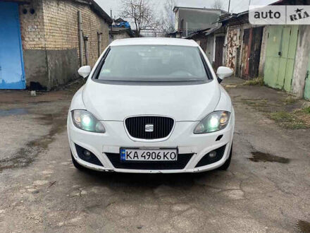 Сеат Леон 2010 в Киеве на Automoto.ua Белый Сеат Леон, объемом двигателя 1.4 л и пробегом 238 тыс. км за 5400 $, фото 1 на Automoto.ua