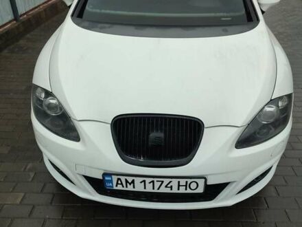 Белый Сеат Леон, объемом двигателя 1.39 л и пробегом 246 тыс. км за 5500 $, фото 1 на Automoto.ua