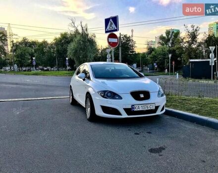 Белый Сеат Леон, объемом двигателя 1.6 л и пробегом 295 тыс. км за 6000 $, фото 1 на Automoto.ua
