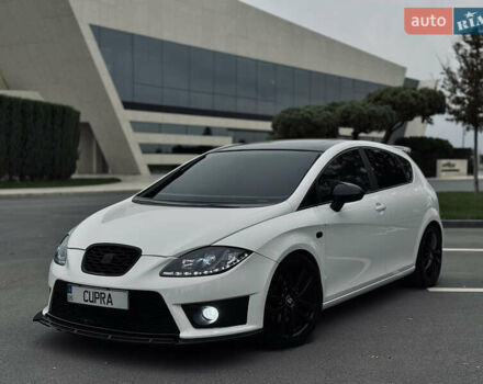 Білий Сеат Leon, об'ємом двигуна 2 л та пробігом 263 тис. км за 8699 $, фото 1 на Automoto.ua