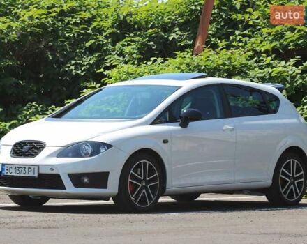 Білий Сеат Leon, об'ємом двигуна 2 л та пробігом 235 тис. км за 8200 $, фото 1 на Automoto.ua