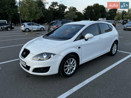 Сеат Леон 2011 в Киеве на Automoto.ua Белый Сеат Леон, объемом двигателя 1.39 л и пробегом 152 тыс. км за 6000 $, фото 1 на Automoto.ua