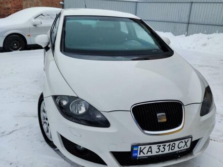 Білий Сеат Leon, об'ємом двигуна 1.39 л та пробігом 199 тис. км за 6400 $, фото 1 на Automoto.ua