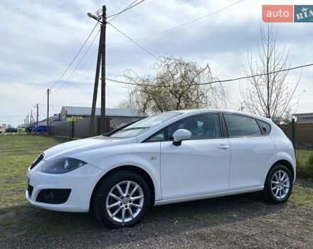 Белый Сеат Леон, объемом двигателя 1.39 л и пробегом 189 тыс. км за 5300 $, фото 1 на Automoto.ua