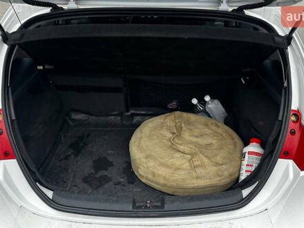 Білий Сеат Leon, об'ємом двигуна 1.39 л та пробігом 288 тис. км за 6155 $, фото 1 на Automoto.ua