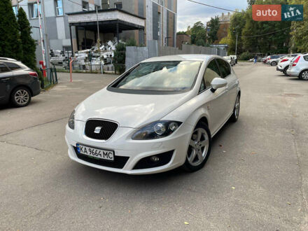 Белый Сеат Леон, объемом двигателя 1.8 л и пробегом 112 тыс. км за 7800 $, фото 1 на Automoto.ua