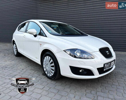 Белый Сеат Леон, объемом двигателя 1.2 л и пробегом 240 тыс. км за 7700 $, фото 1 на Automoto.ua