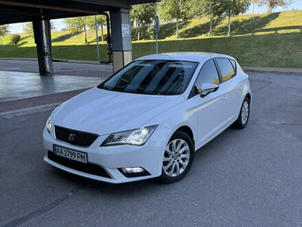 Сеат Леон 2013 в Киеве на Automoto.ua Белый Сеат Леон, объемом двигателя 1.6 л и пробегом 228 тыс. км за 9900 $, фото 1 на Automoto.ua