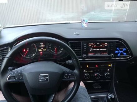 Сеат Леон 2014 в Тернополе на Automoto.ua Белый Сеат Леон, объемом двигателя 1.6 л и пробегом 200 тыс. км за 10400 $, фото 1 на Automoto.ua